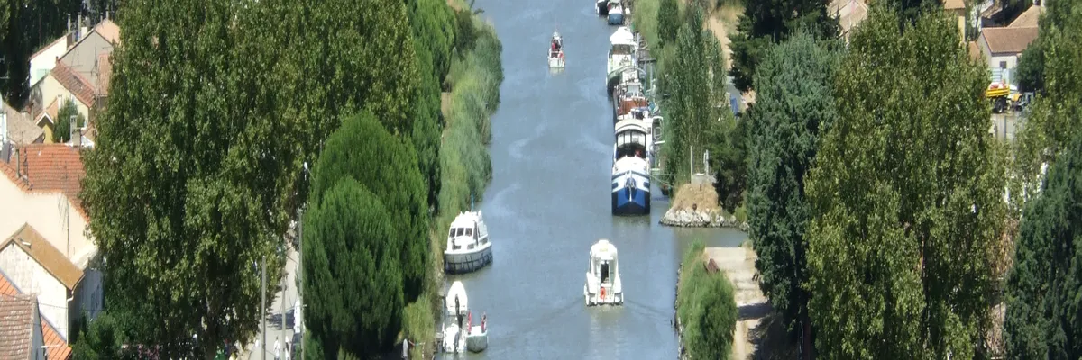 Image Fabricant abri de piscine Aigues-Mortes