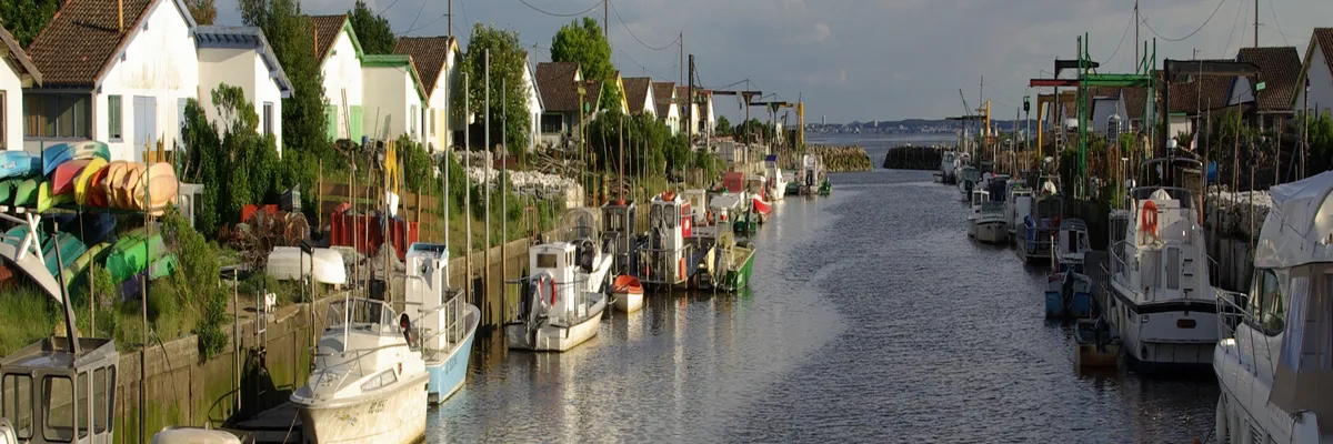 Image Fabricant abri de piscine Arès