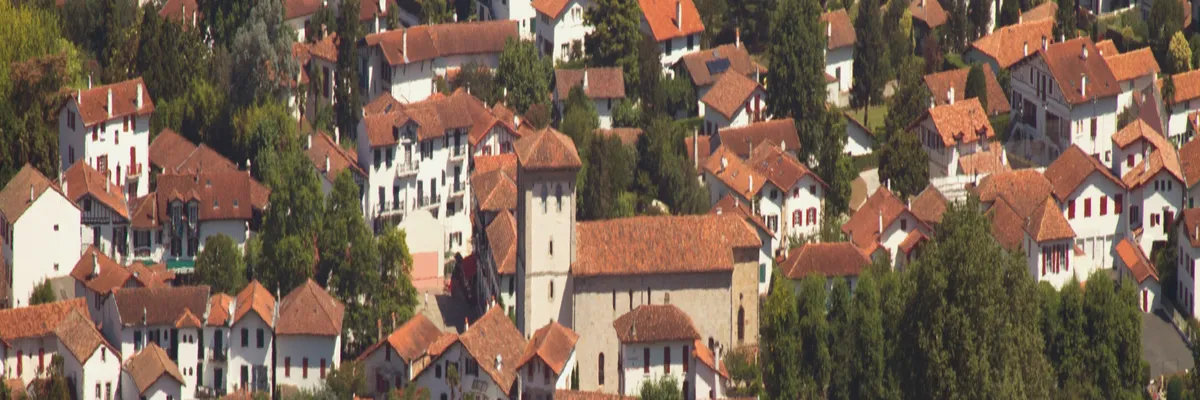 Image Fabricant abri de piscine Ascain