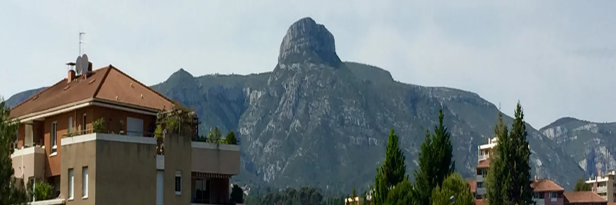 Image Fabricant abri de piscine Aubagne