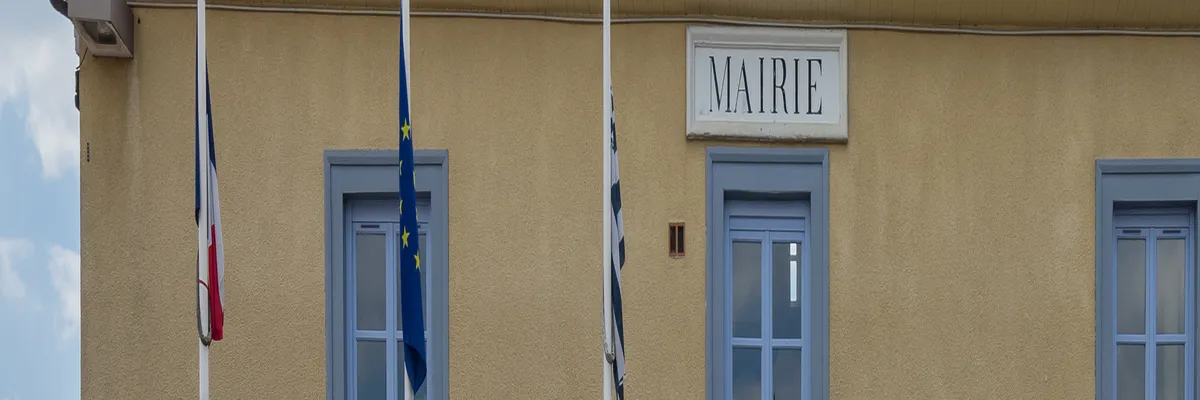 Image Fabricant abri de piscine Bédée