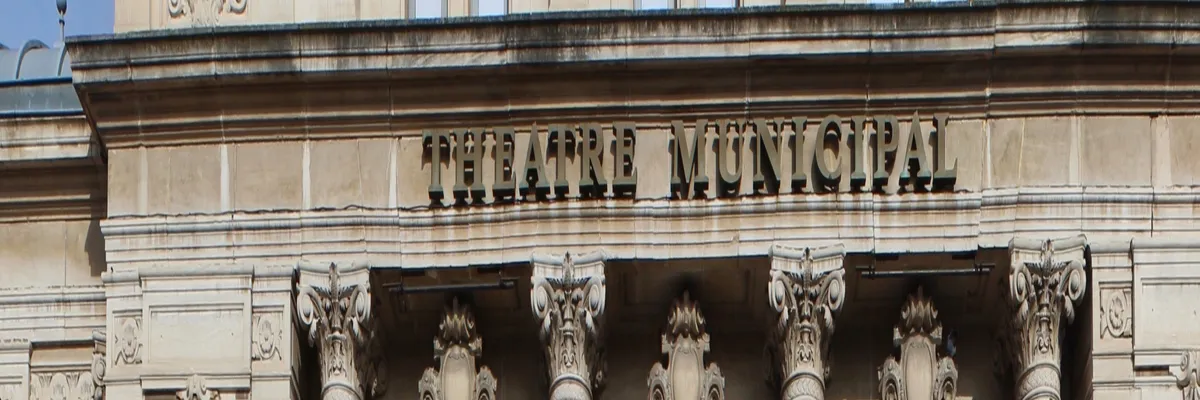 Image Fabricant abri de piscine Bourg-en-Bresse