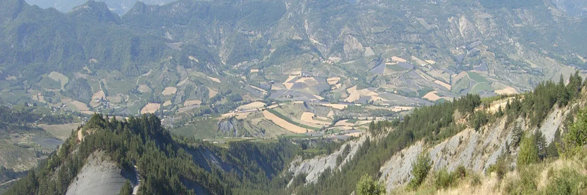 Image Fabricant abri de piscine Drôme
