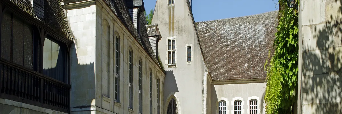 Image Fabricant abri de piscine Issoudun