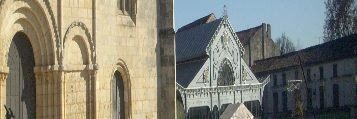 Image Fabricant abri de piscine Jonzac