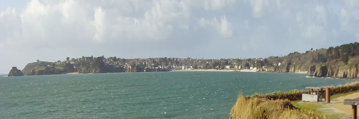 Image Fabricant abri de piscine Plougonvelin