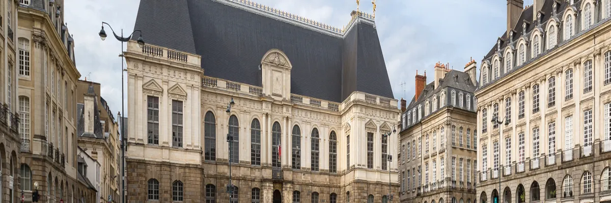 Image Fabricant abri de piscine Rennes