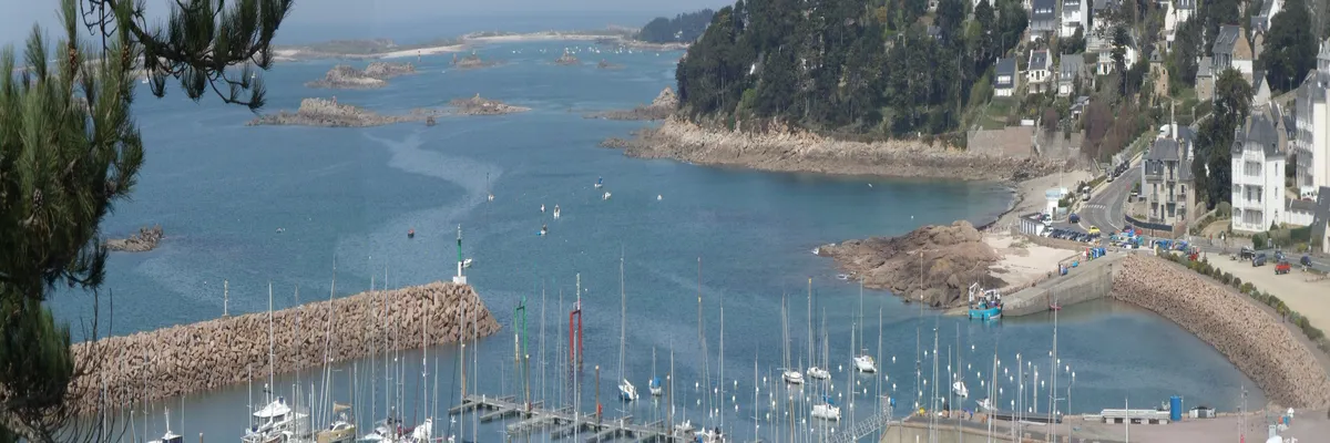 Image Fabricant abri de piscine Trébeurden